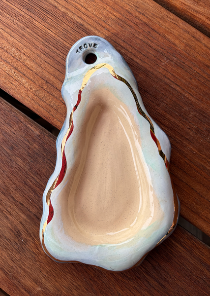 B4 - Blue Oyster Plate